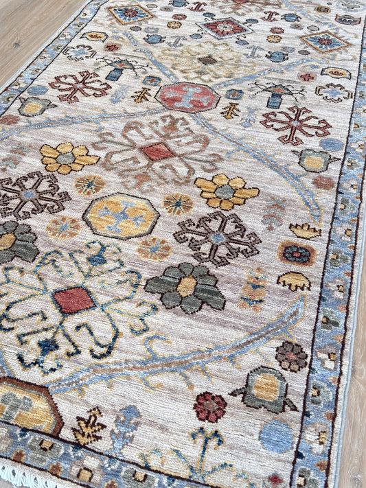 Transitional Mahal 2'8"x9'8" Area Rug