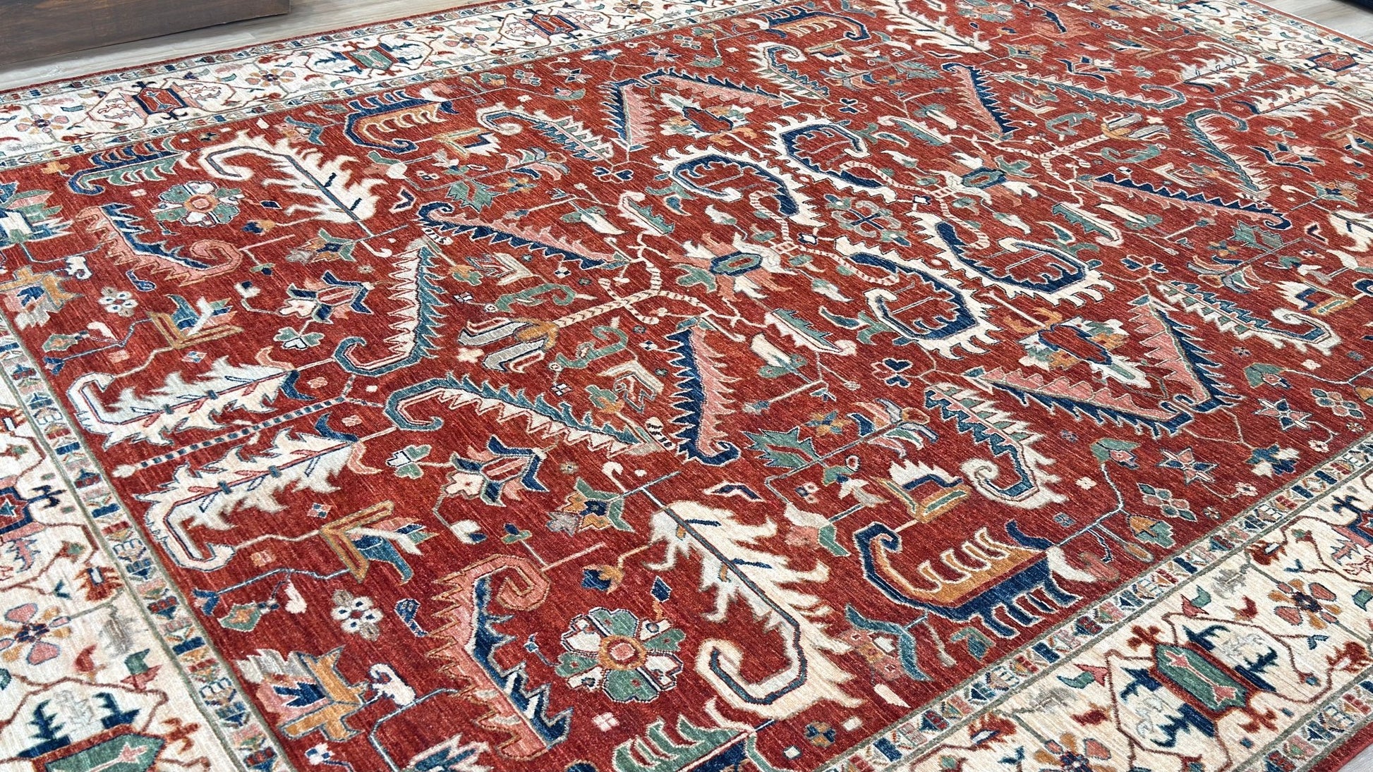 Transitional Serapi 10'0"x14'0" Area Rug