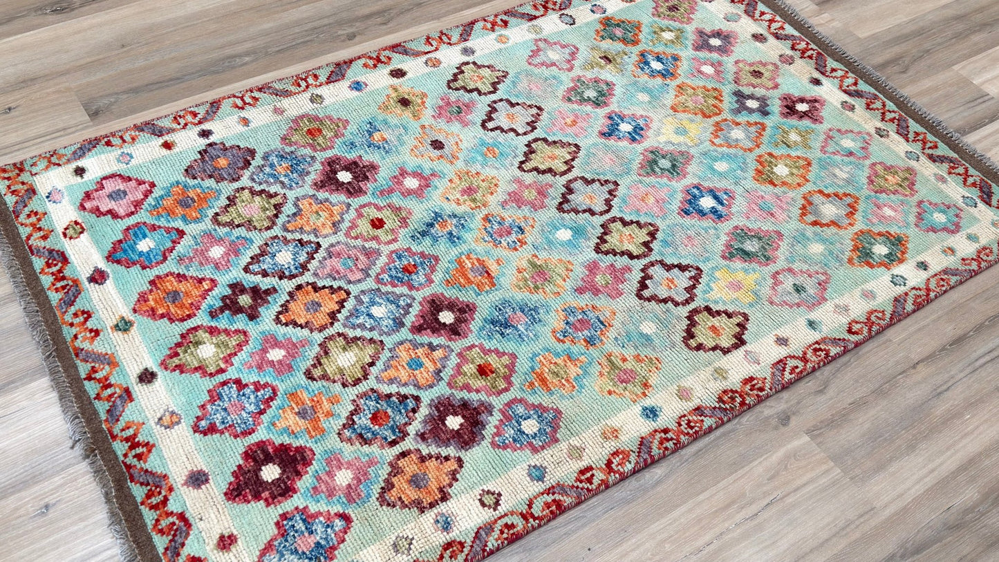 Tribal Style 3'9"x5'9" Area Rug