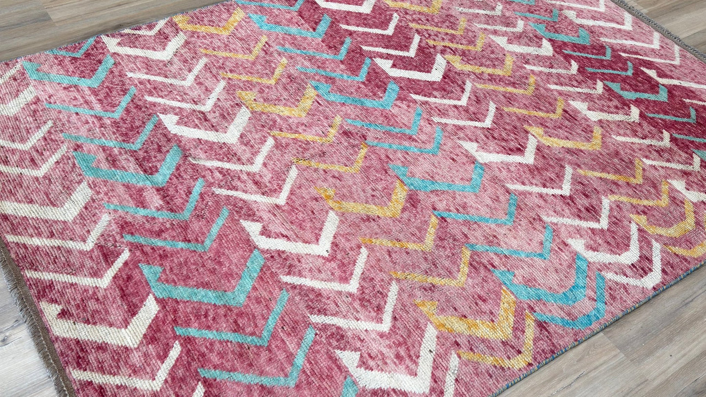 Tribal Style 5'7"x7'8" Area Rug