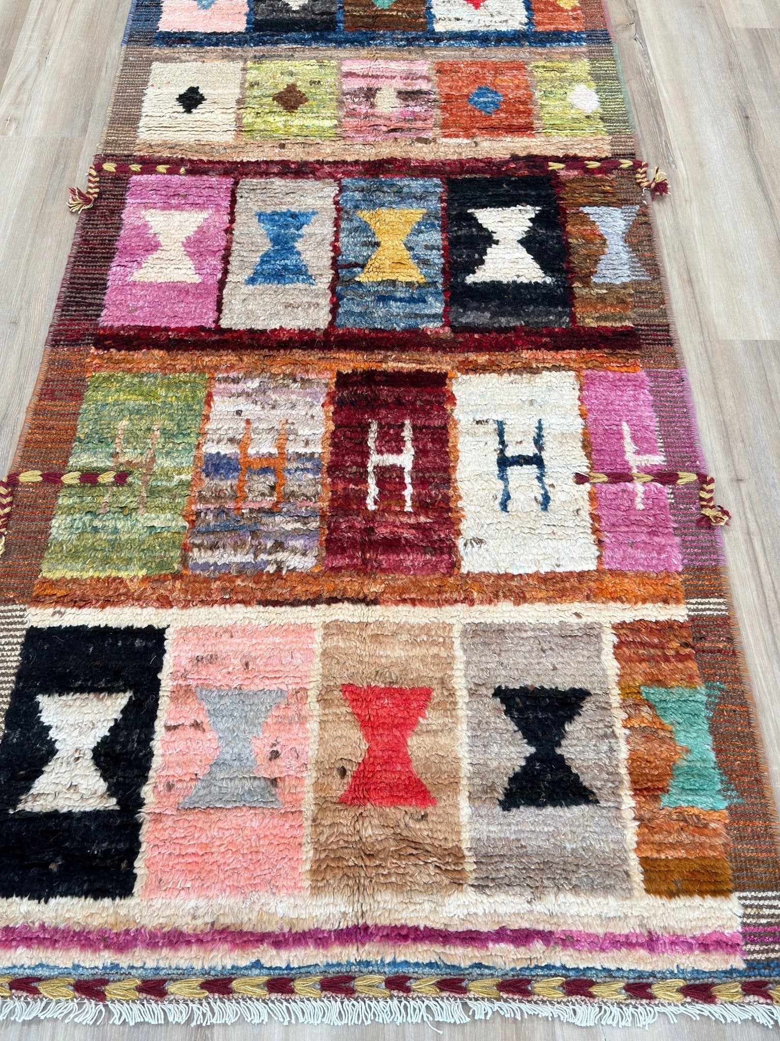 Moroccan Style 3'5"x9'2" Area Rug