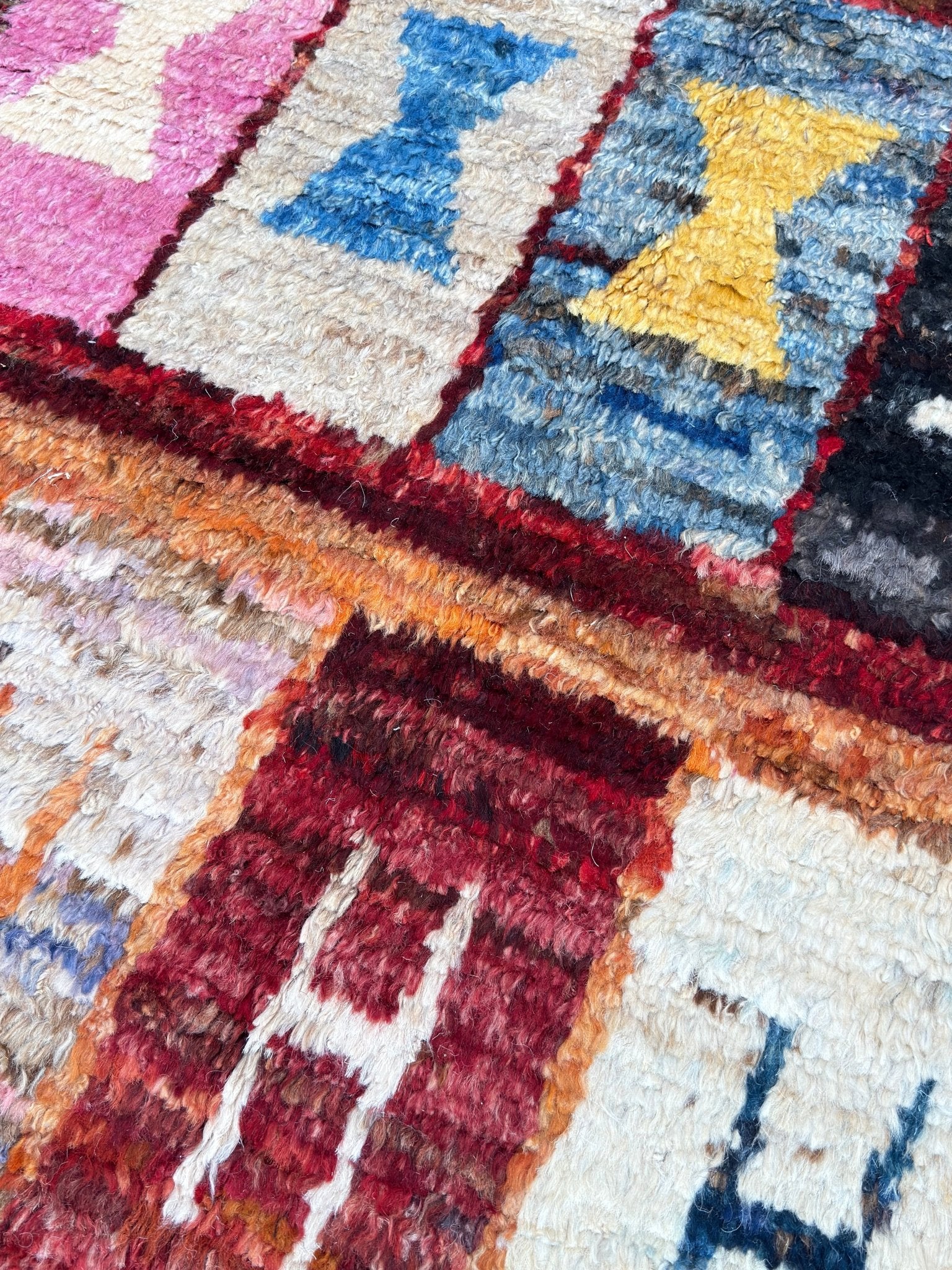 Moroccan Style 3'5"x9'2" Area Rug