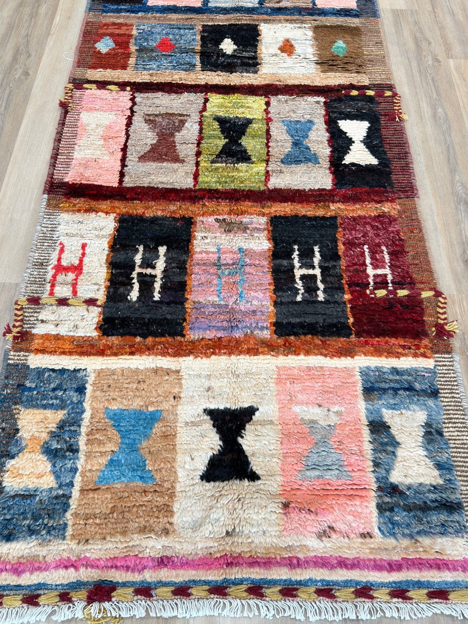 Moroccan Style 3'3"x9'3" Area Rug
