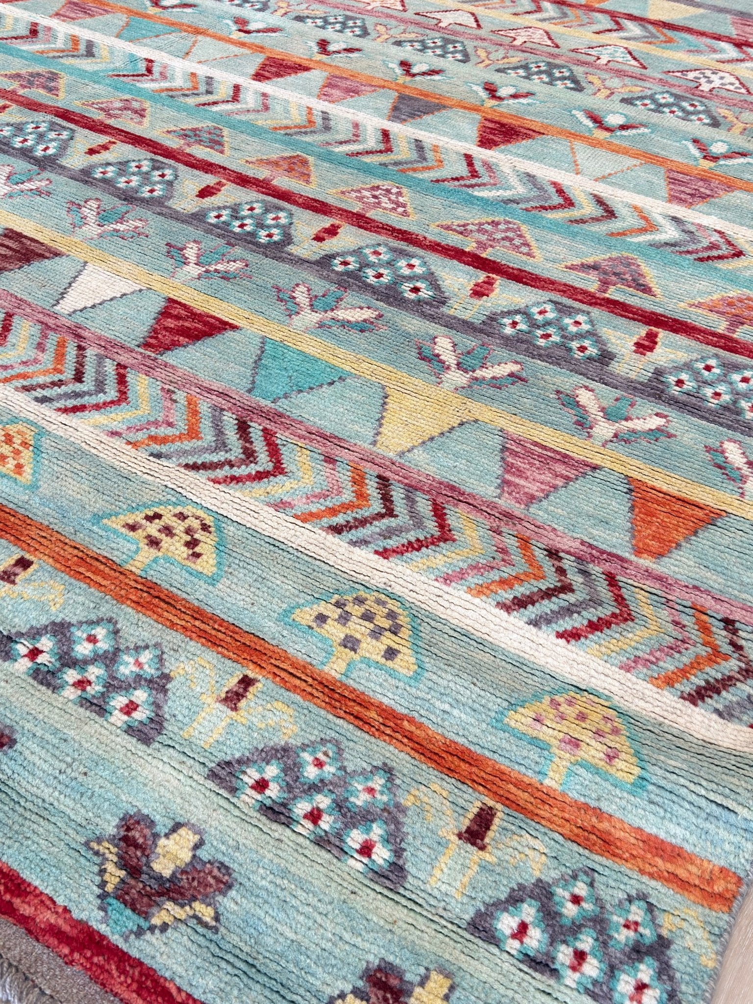 Tribal Style 9'0"x12'0" Area Rug