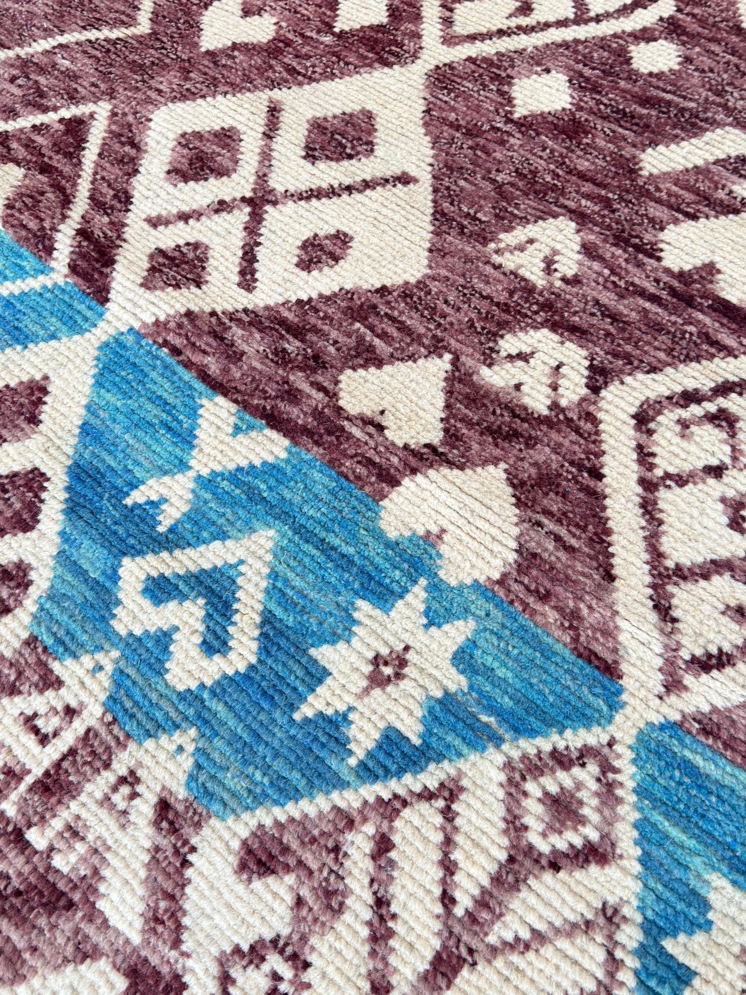 Moroccan Style 9'5"x12'5" Area Rug