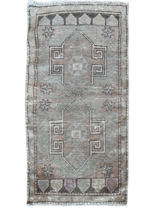 Turkish Vintage 1'9"x3'5"