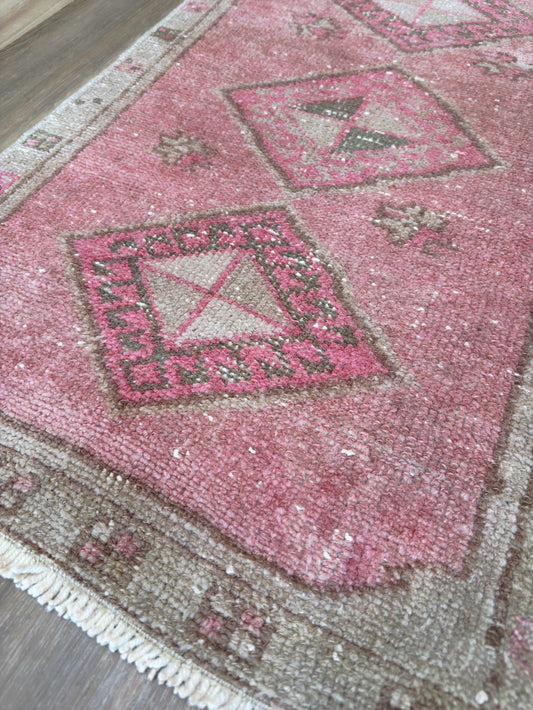 Turkish Vintage 1'8"x2'10"