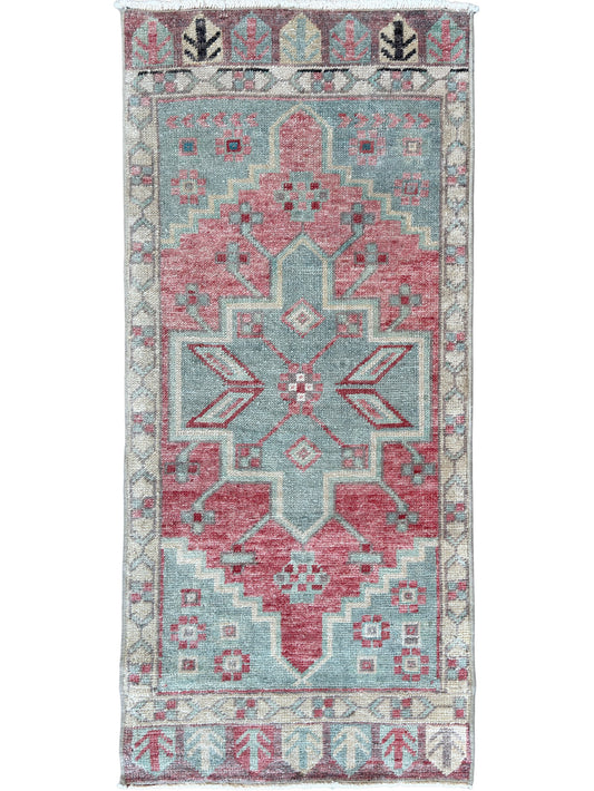 Turkish Vintage 1'8"x3'7"