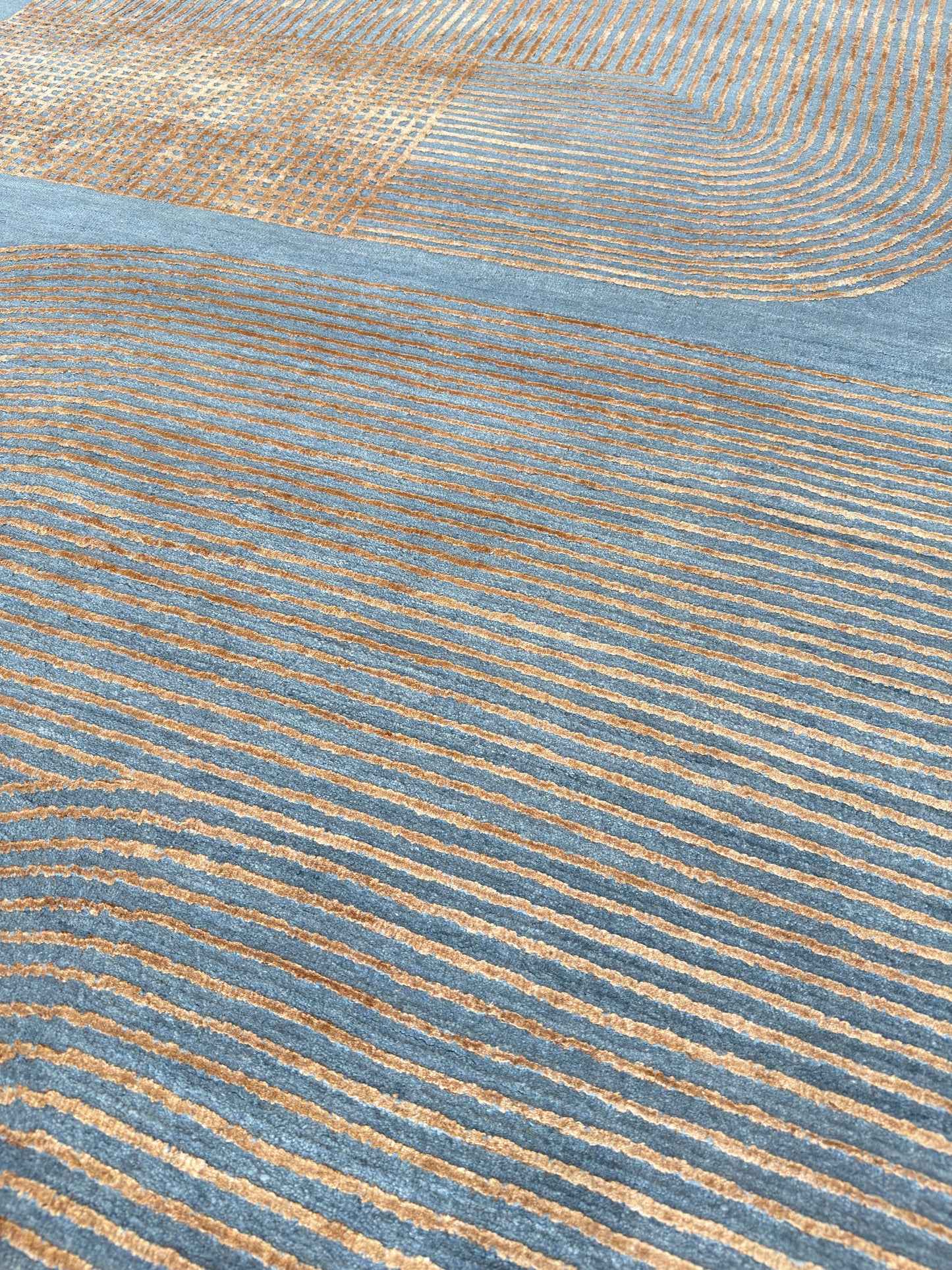 Geometric Modern 8'1"x9'11"