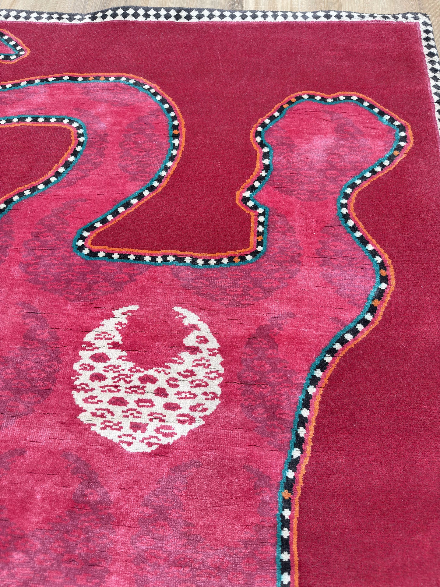 Modern Animal Hide 4'3"x6'1"