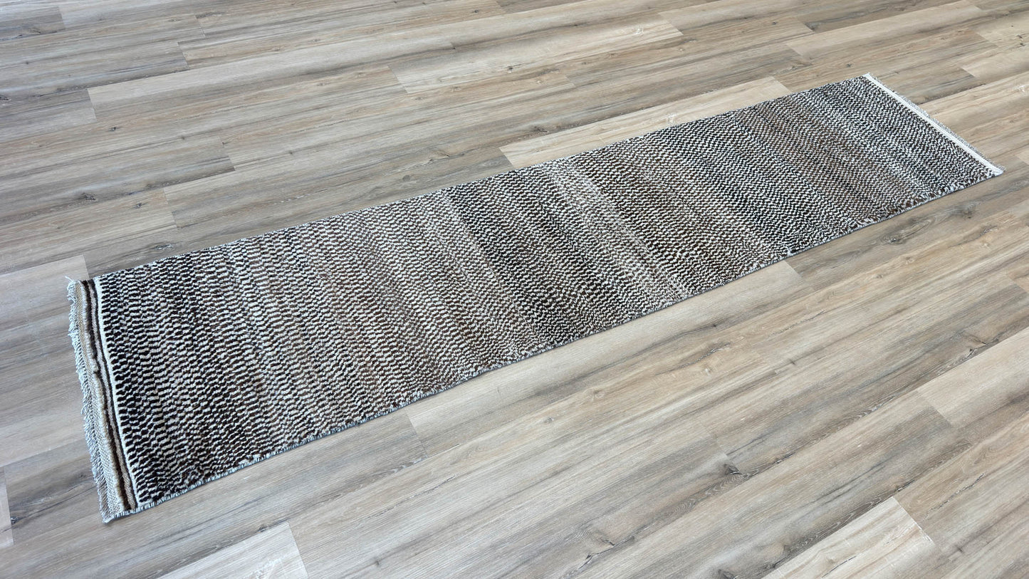 Moroccan Style 2'2"x9'6"