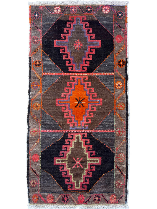 Turkish Vintage 1'8"x3'2"