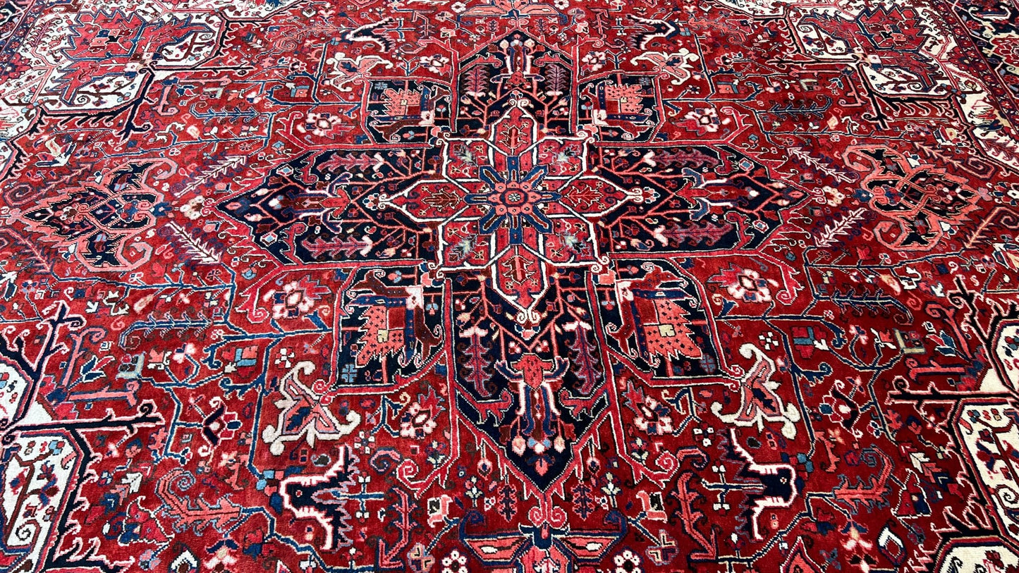Antique Heriz 9'10"x12'4" Area Rug