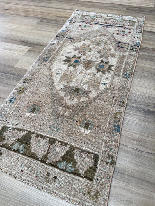 Turkish Vintage 1'8"x3'10"