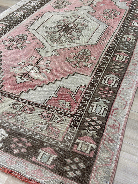 Turkish Vintage 3'6"x6'8"