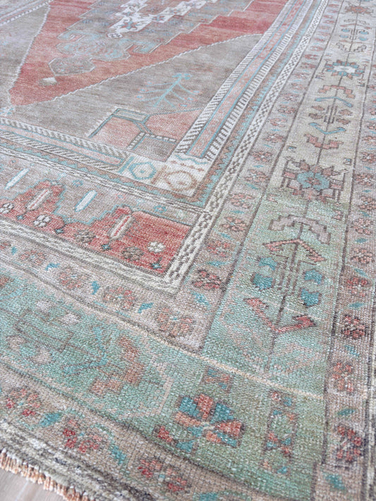 Turkish Vintage 5'4"x9'4"