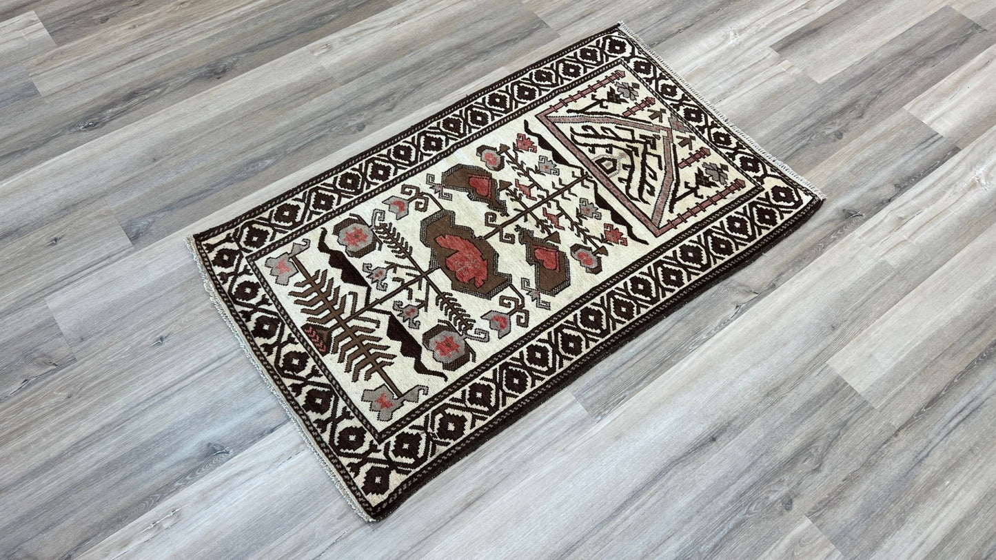 Persian Baluch 2'7"x4'2" Area Rug