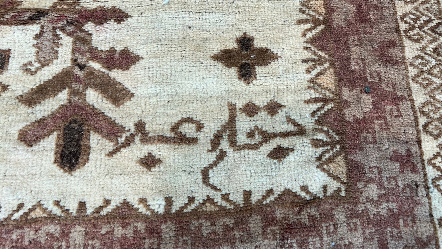Persian Baluch 2'9"x4'6" Area Rug