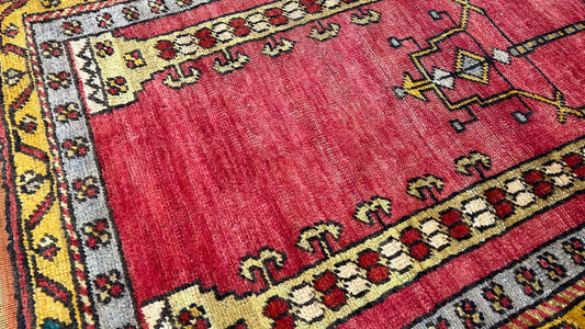 Turkish Vintage 2'9"x4'5" Area Rug