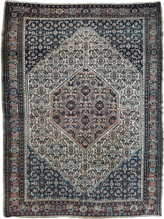 Persian Sinni 4'8"x6'4" Area Rug
