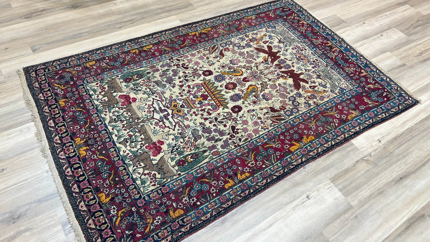 Antique Isfahan 4'6"x7' Area Rug