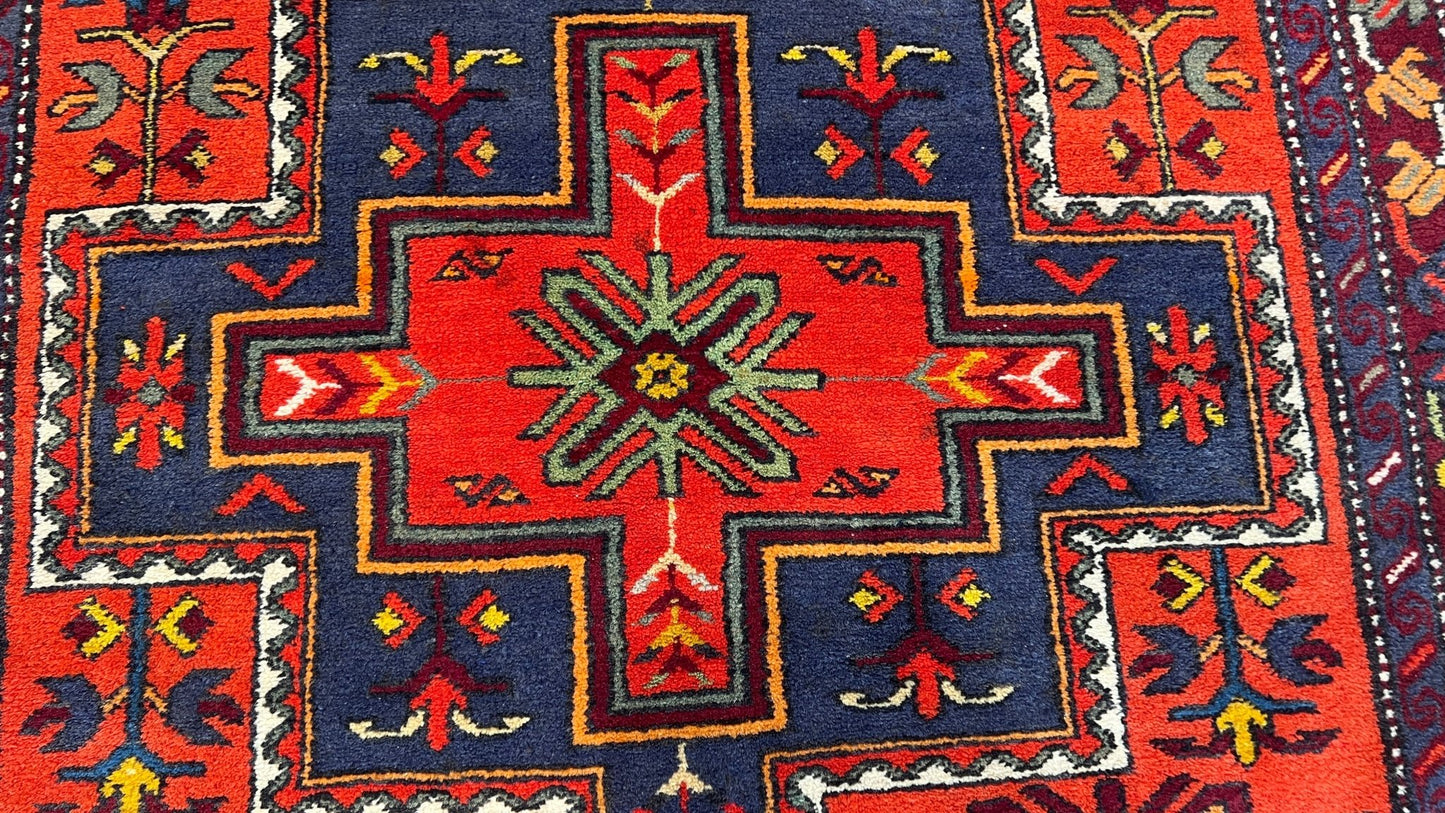 Caucasian Dagistan 4'1"x6'9" Area Rug