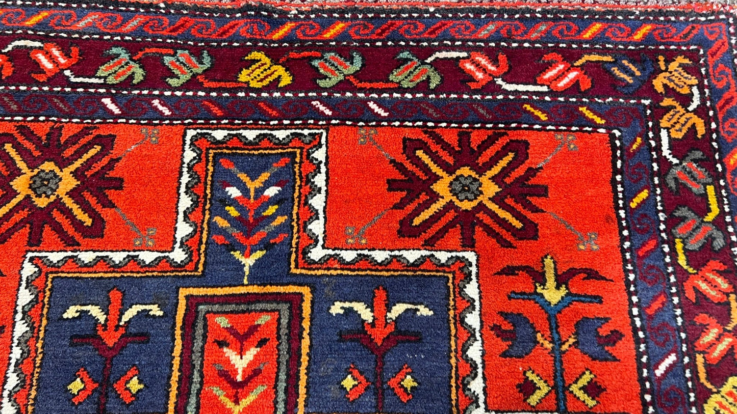 Caucasian Dagistan 4'1"x6'9" Area Rug