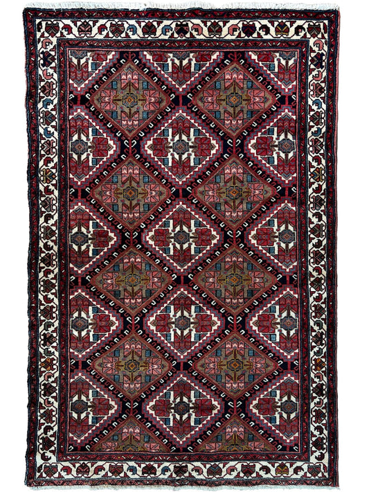 Persian Hamadan 4'4"x6'9" Area Rug