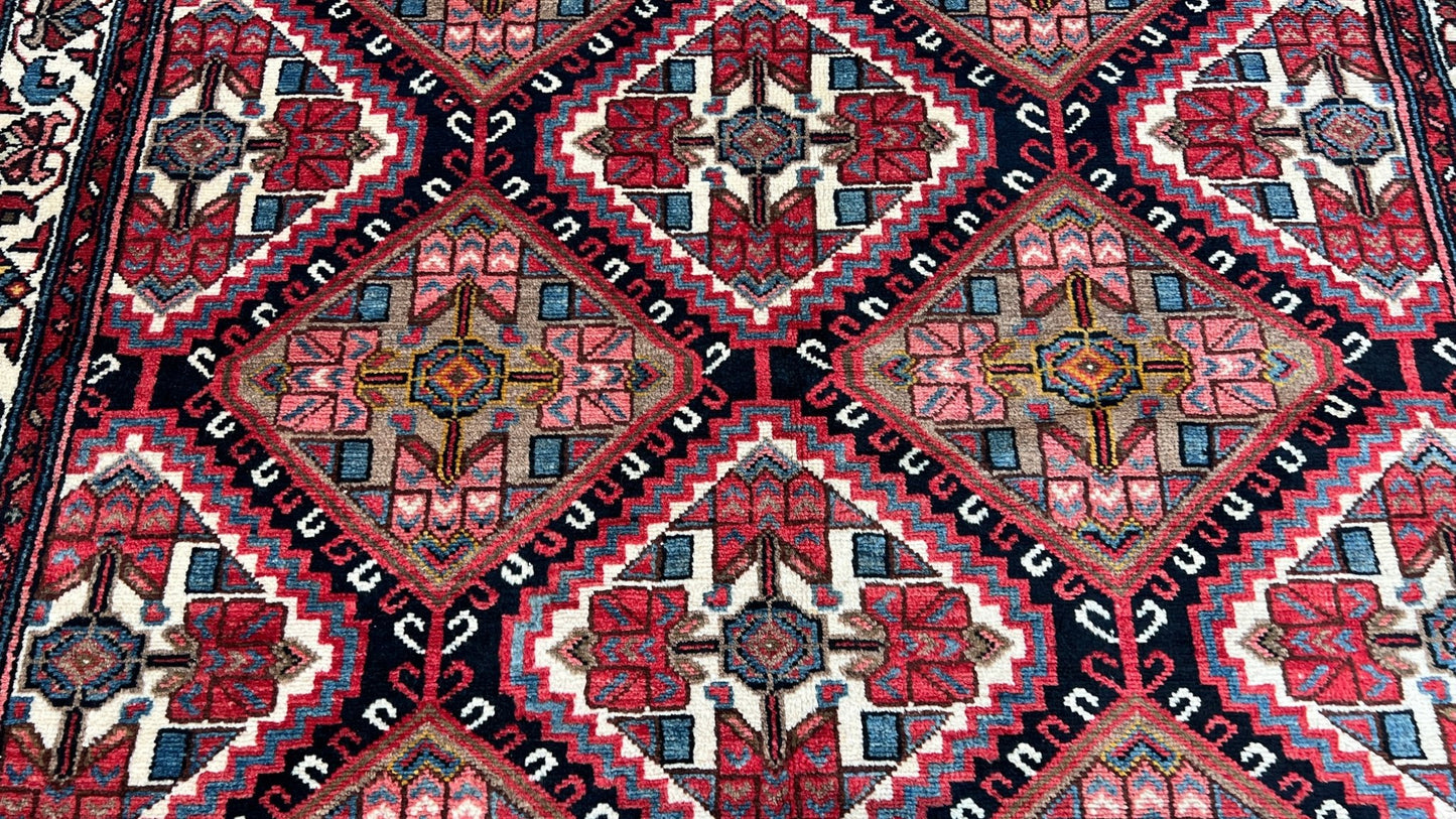 Persian Hamadan 4'4"x6'9" Area Rug