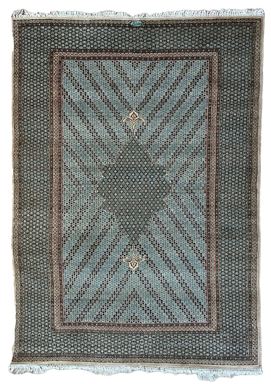 Persian Kerman 4'10"x7'8" Area Rug