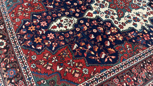 Persian Sarouk Farahan 4'2"x6'9" Area Rug