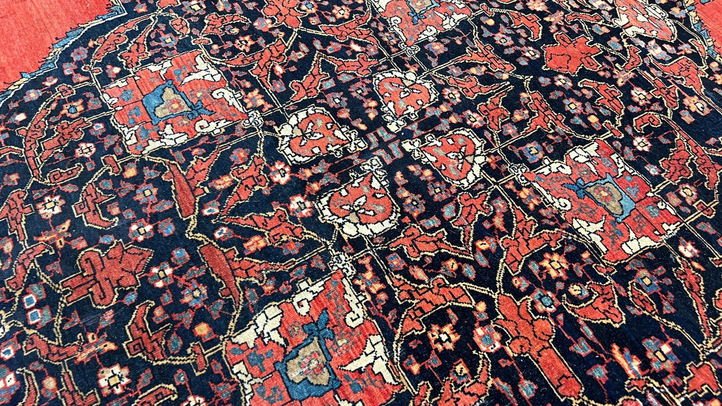 Persian Sarouk Farahan 4'7"x6'8" Area Rug