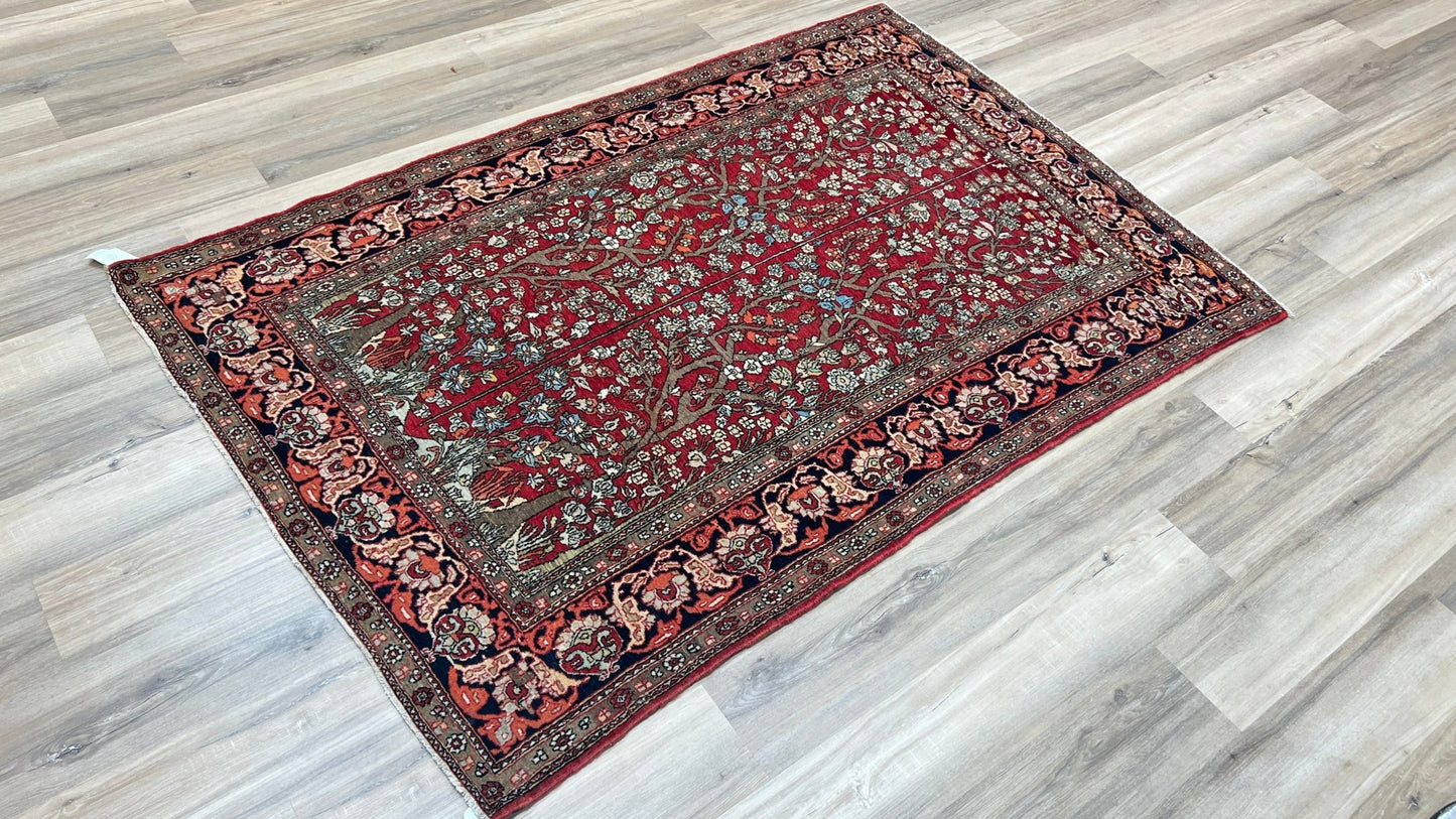 Persian Isfahan 4'7"x6'10" Area Rug