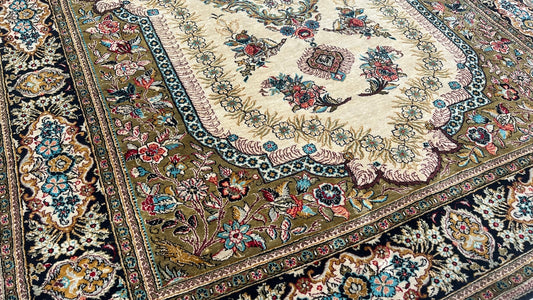 Persian Qum 4'5"x6'8" Area Rug