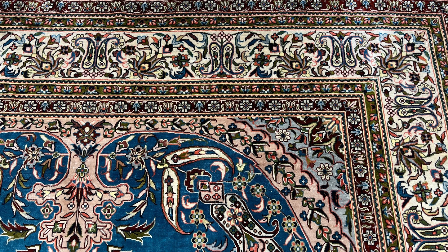 Traditional Qum 4'1" x 6' Area Rug