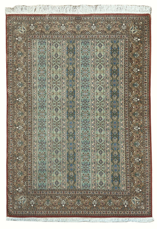Persian Qum 4'7"x6'7" Area Rug