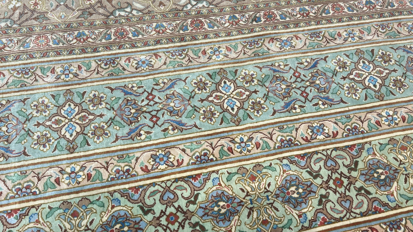 Persian Qum 4'7"x6'7" Area Rug