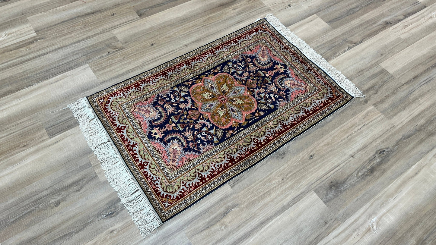 Turkish Kayseri 2'8"x4' Area Rug