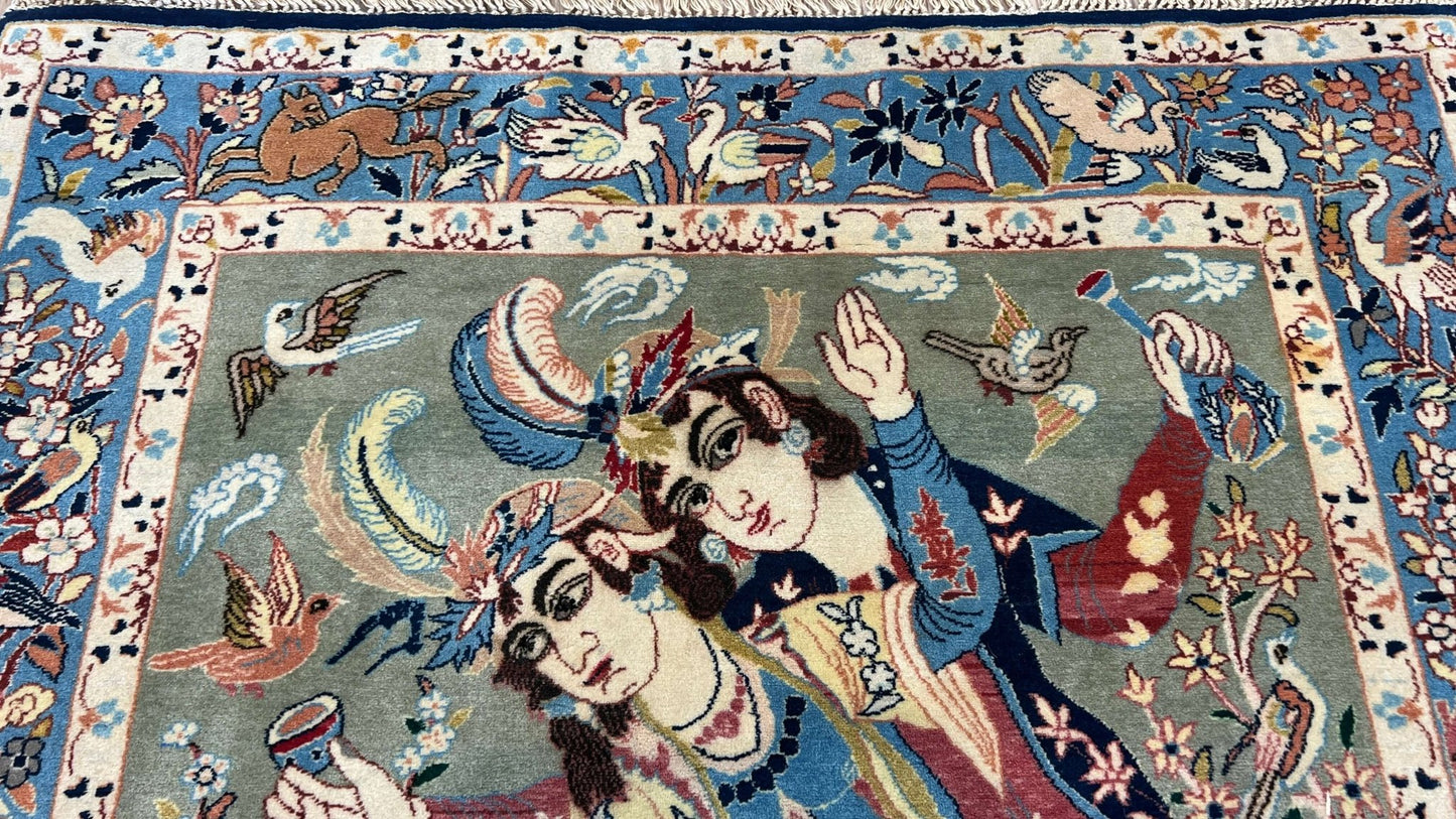 Persian Isfahan 2'8"x3'9" Area Rug