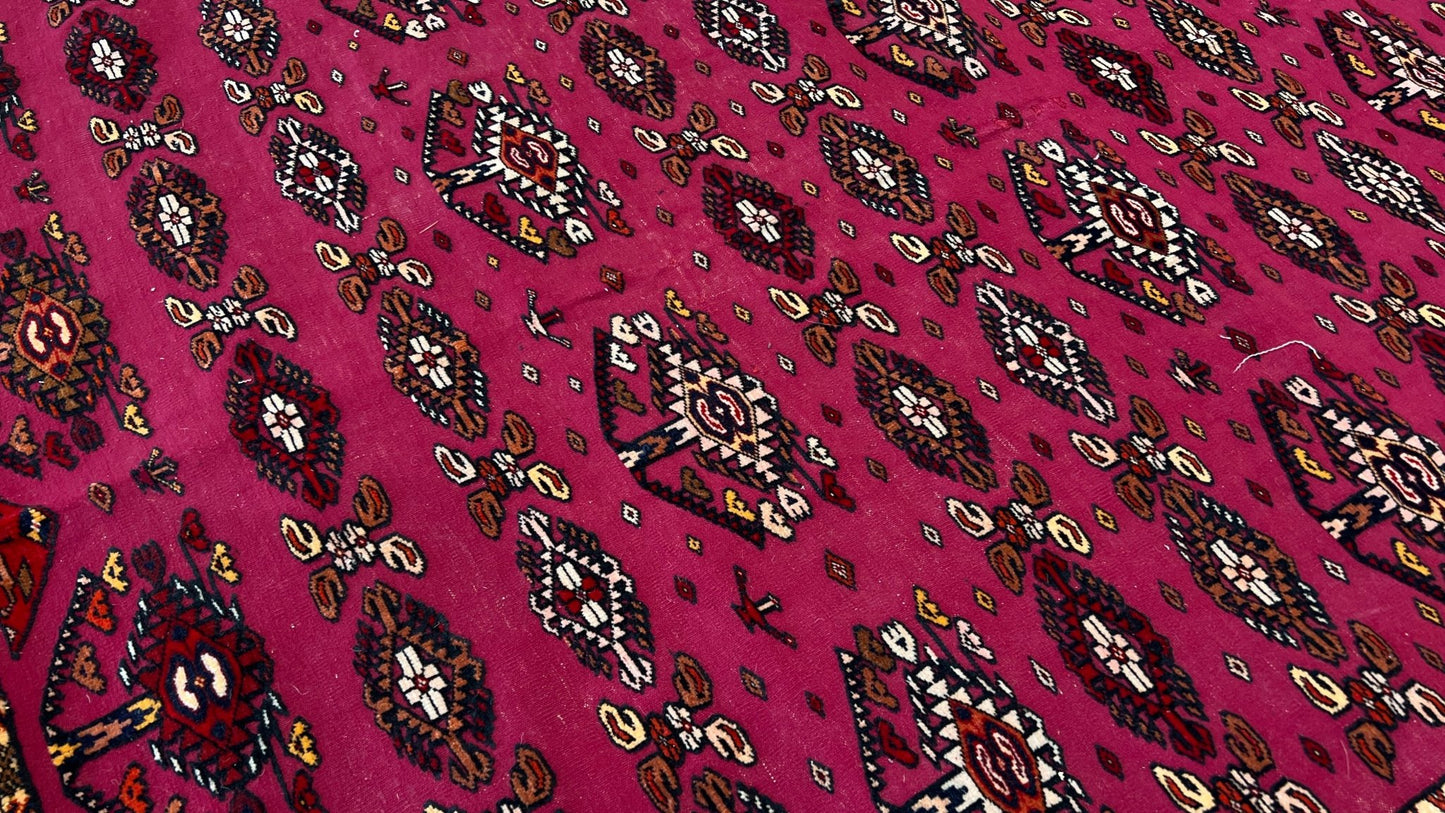 Turkman 4'1"x5'11" Area Rug