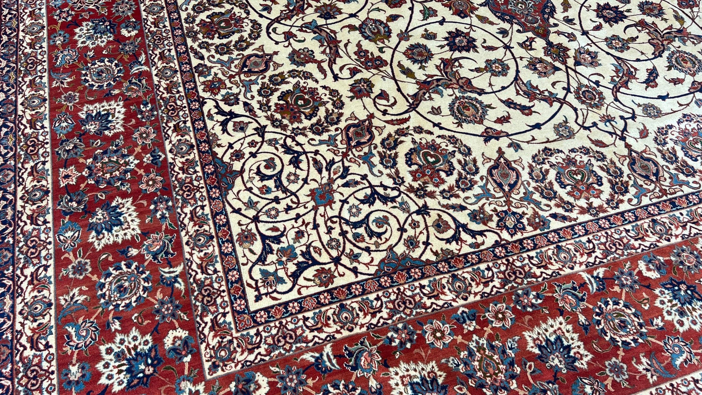Persian Isfahan 10'3"x15"5' Area Rug