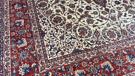 Persian Isfahan 10'3"x15"5' Area Rug