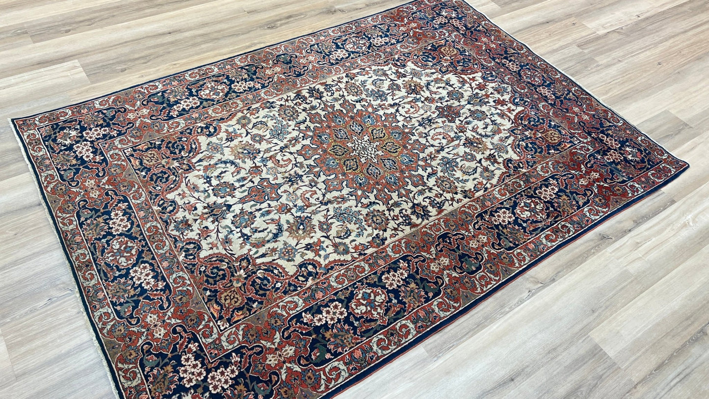 Persian Isfahan 4'11"x7'3" Area Rug
