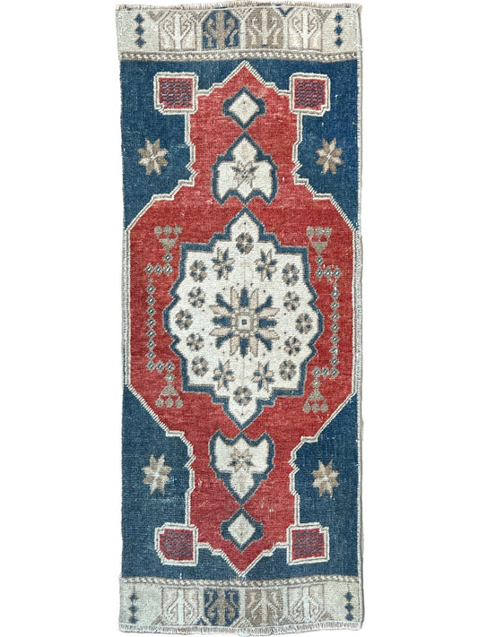 Turkish Vintage 1'5"x3'4" Area Rug