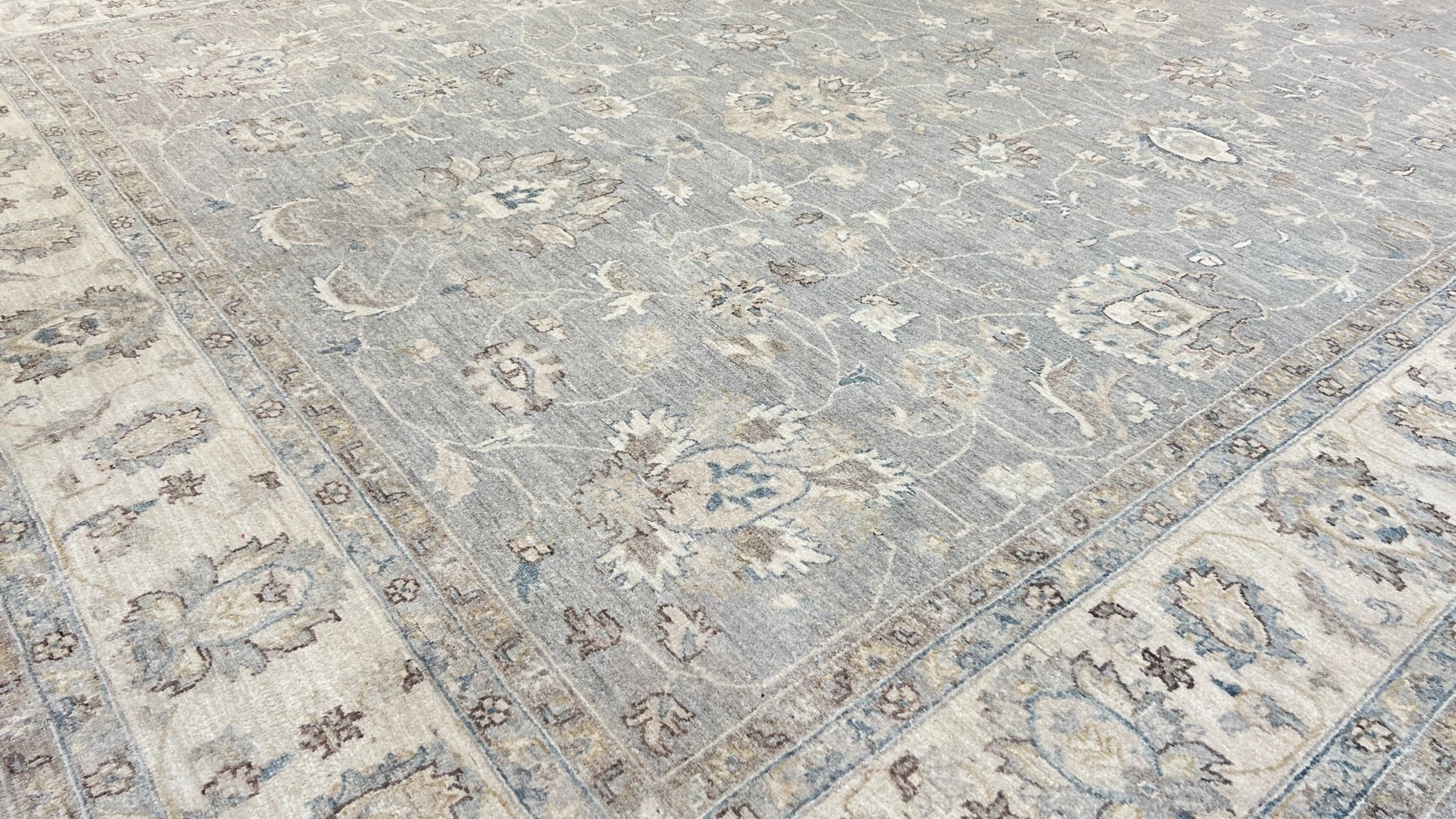 Floral Oushak 9'10"x13'10'' Area Rug