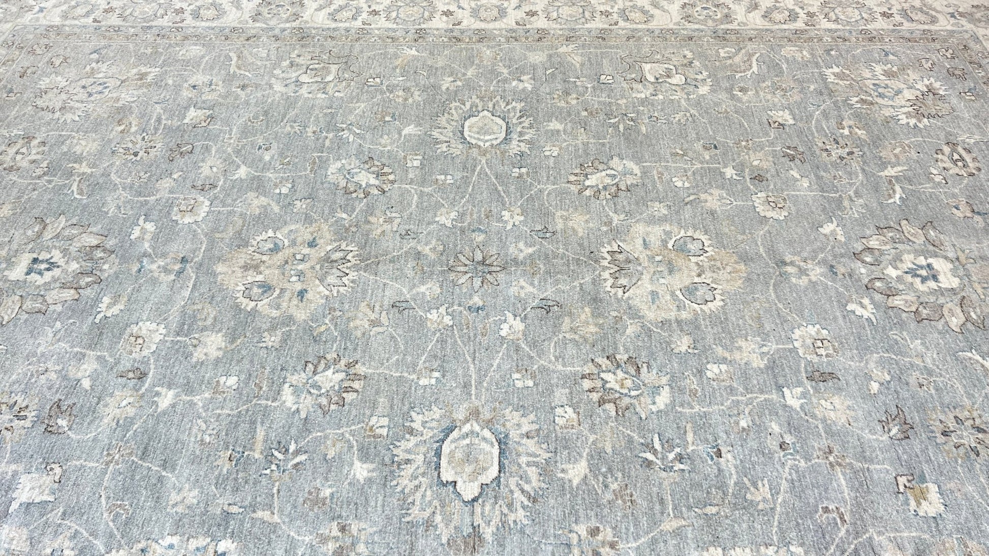 Floral Oushak 9'10"x13'10'' Area Rug