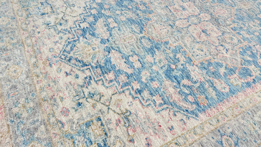 Transitional Heriz 3'9" x 5'9" Area Rug