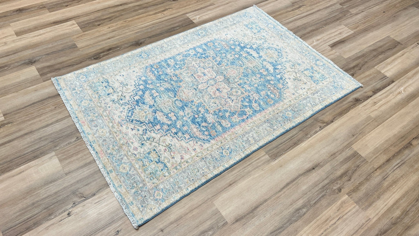Transitional Heriz 3'9" x 5'9" Area Rug