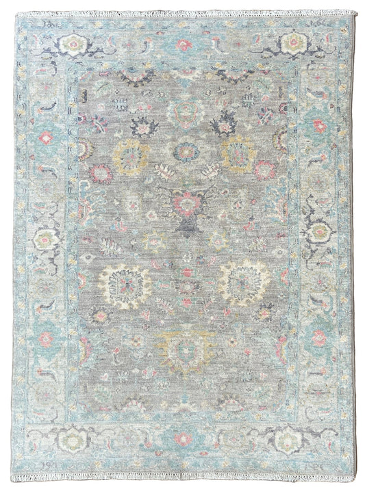 Transitional Serapi 3'11' x 5'8" Area Rug