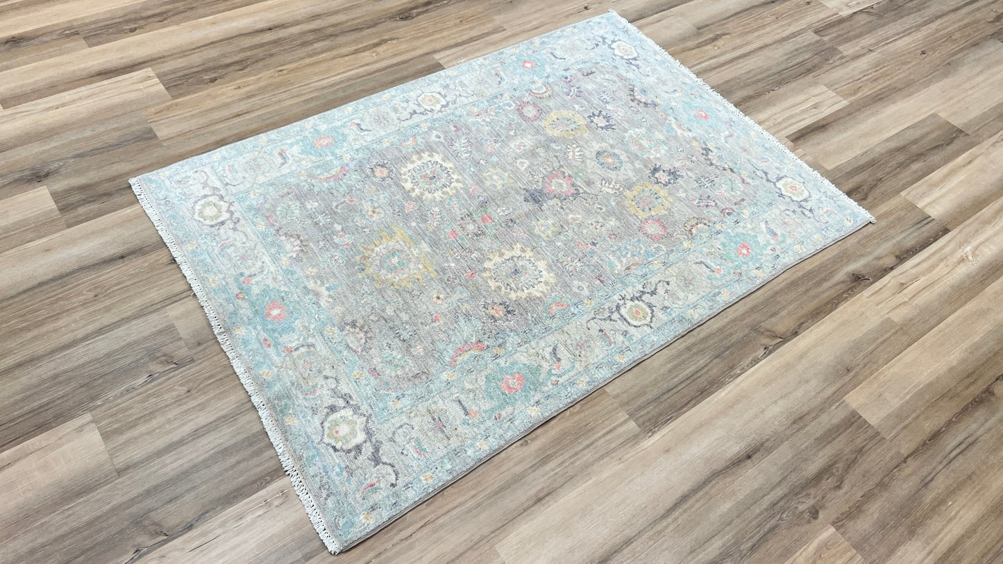 Transitional Serapi 3'11' x 5'8" Area Rug
